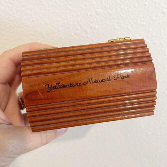 Yellowstone National Park Cedar Trinket Box Wood Small Outdoor Travel Hiking - Picture 1 of 9